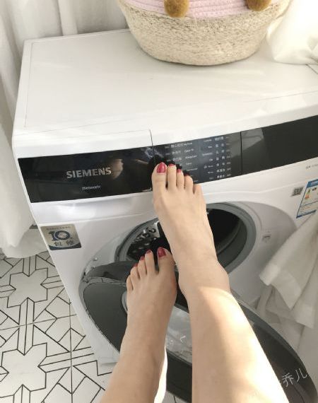 国产乳夹一区二区三区网页_蓝光高清视频播放